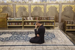 حضور رییس جمهور در حرم مطهر حضرت زینب (س)