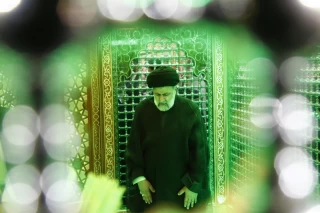 حضور رییس جمهور در حرم مطهر حضرت رقیه (س)