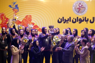 قهرمانی سنگ آهن بافق در لیگ برتر هندبال زنان ایران