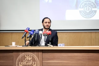 جلسه پرسش و پاسخ دانشجویان با سخنگوی دولت