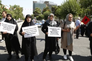 تجمع اعضای «انجمن نجات» مقابل سفارت ترکیه