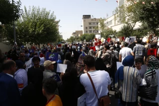 تجمع اعضای «انجمن نجات» مقابل سفارت ترکیه