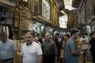 بازدید معاون اول رییس جمهور از بازار پاچنار تهران