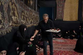 عزاداری در حسینیه سادات اخوی تهران