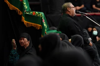 عزاداری در حسینیه سادات اخوی تهران
