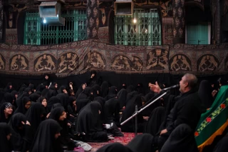 عزاداری در حسینیه سادات اخوی تهران