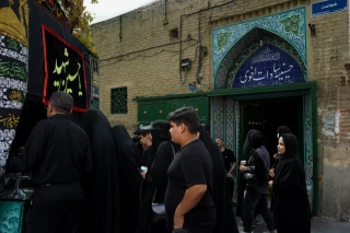 عزاداری در حسینیه سادات اخوی تهران