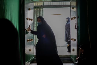 عزاداری در حسینیه سادات اخوی تهران