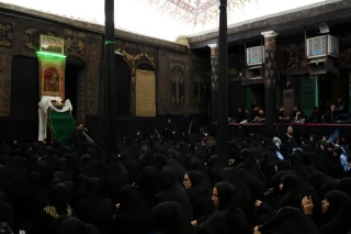 عزاداری در حسینیه سادات اخوی تهران