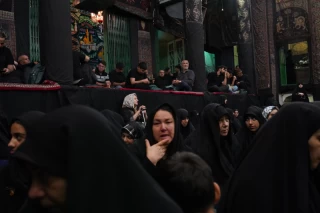 عزاداری در حسینیه سادات اخوی تهران