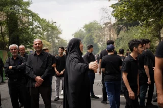 تجمع دانش آموزان مقابل سفارت سوئد در تهران