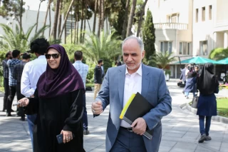 در حاشیۀ جلسۀ هیئت دولت