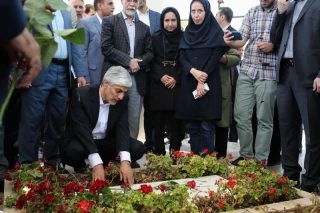 The presence of Kioumars Hashemi at the Tomb of the Unknown Martyrs