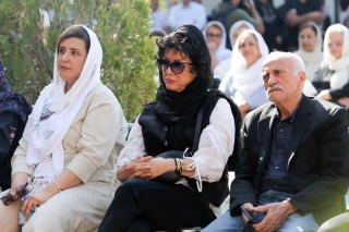 تشییع پیکر فردوس کاویانی