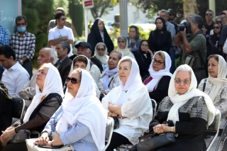 تشییع پیکر فردوس کاویانی