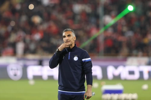 دیدار تیمهای فوتبال استقلال تهران و پرسپولیس