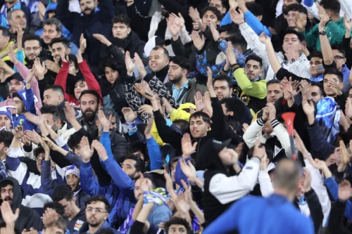 دیدار تیمهای فوتبال استقلال تهران و پرسپولیس