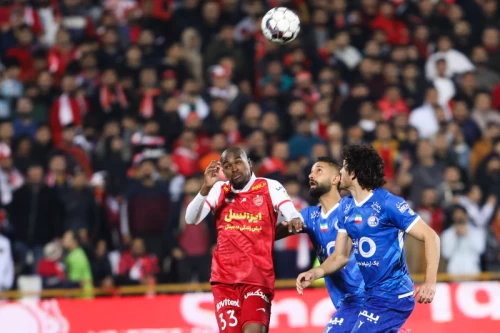 دیدار تیمهای فوتبال استقلال تهران و پرسپولیس